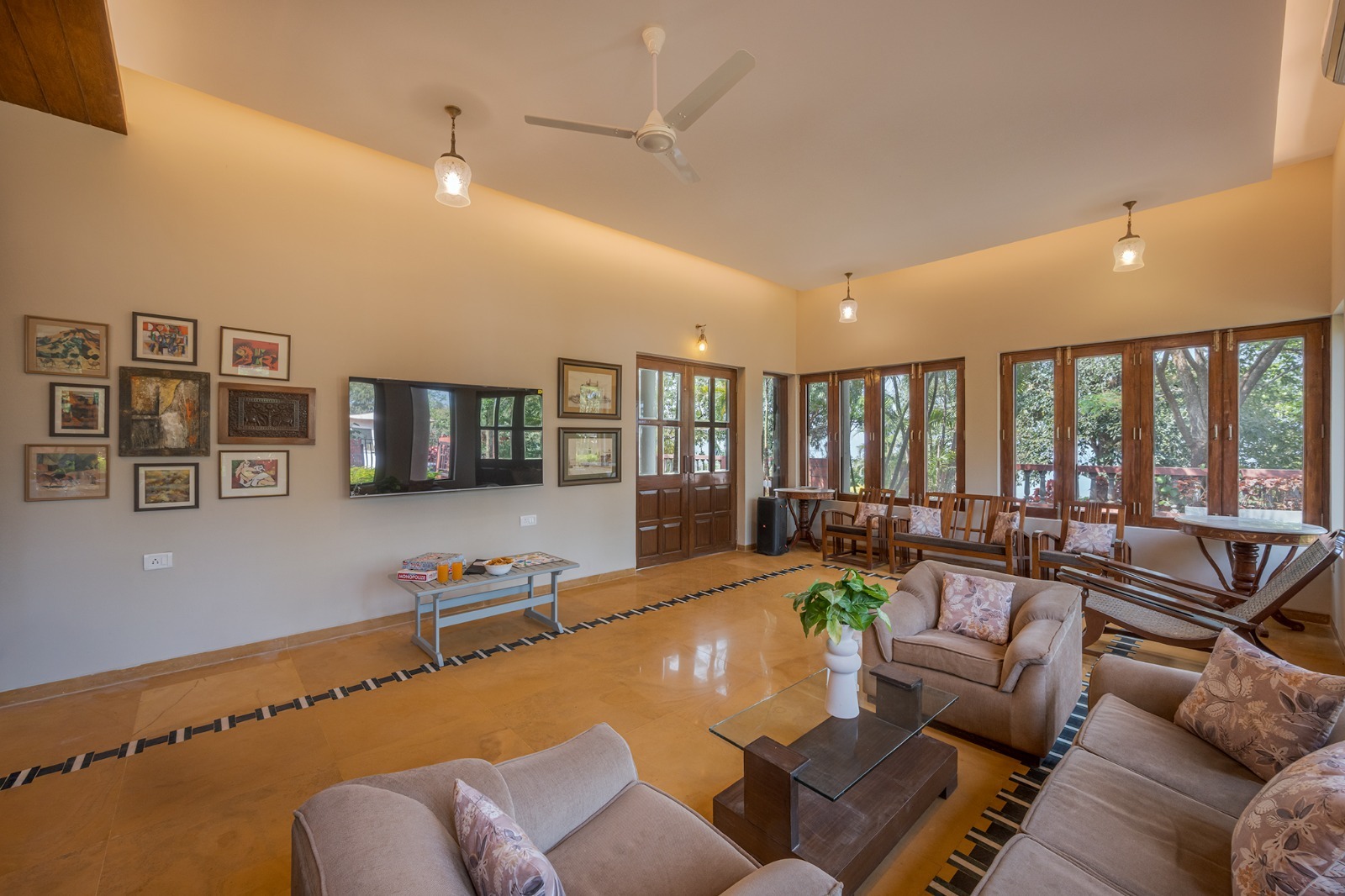 HillCrest Villa