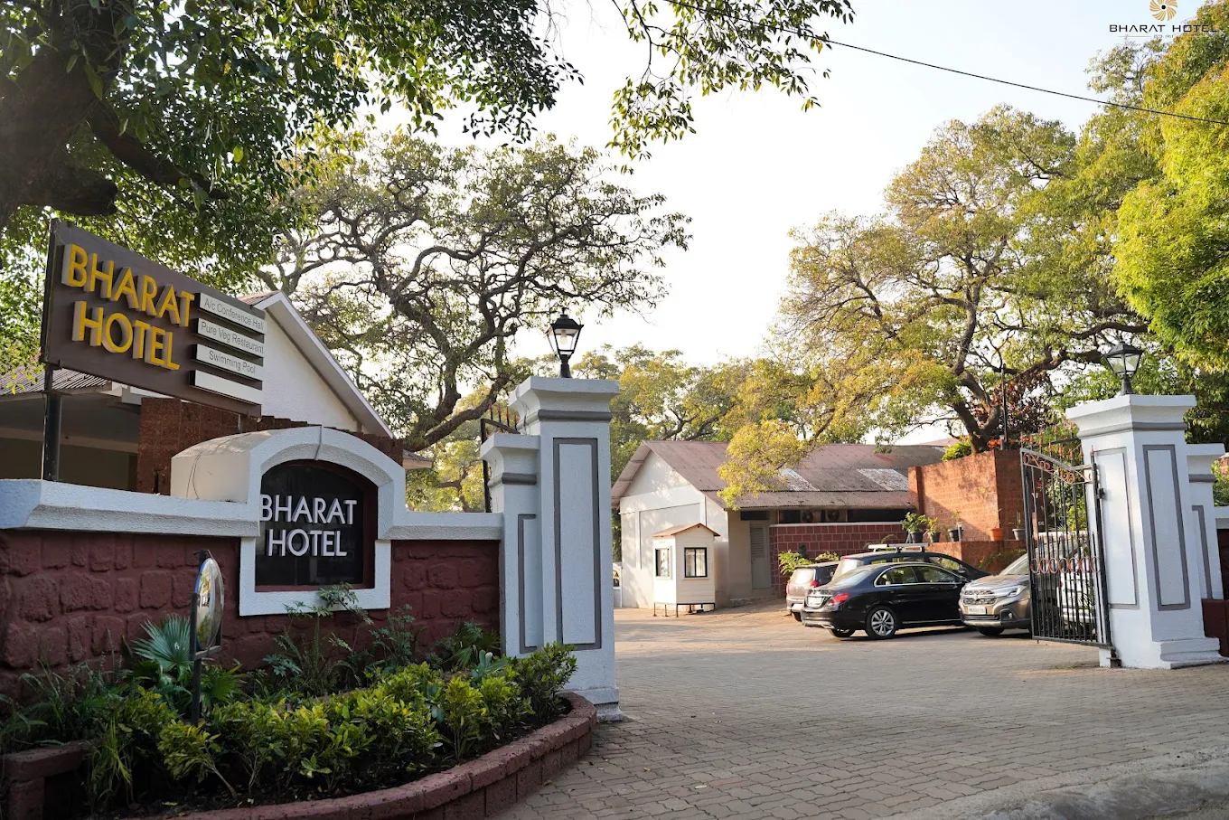 Bharat Hotel