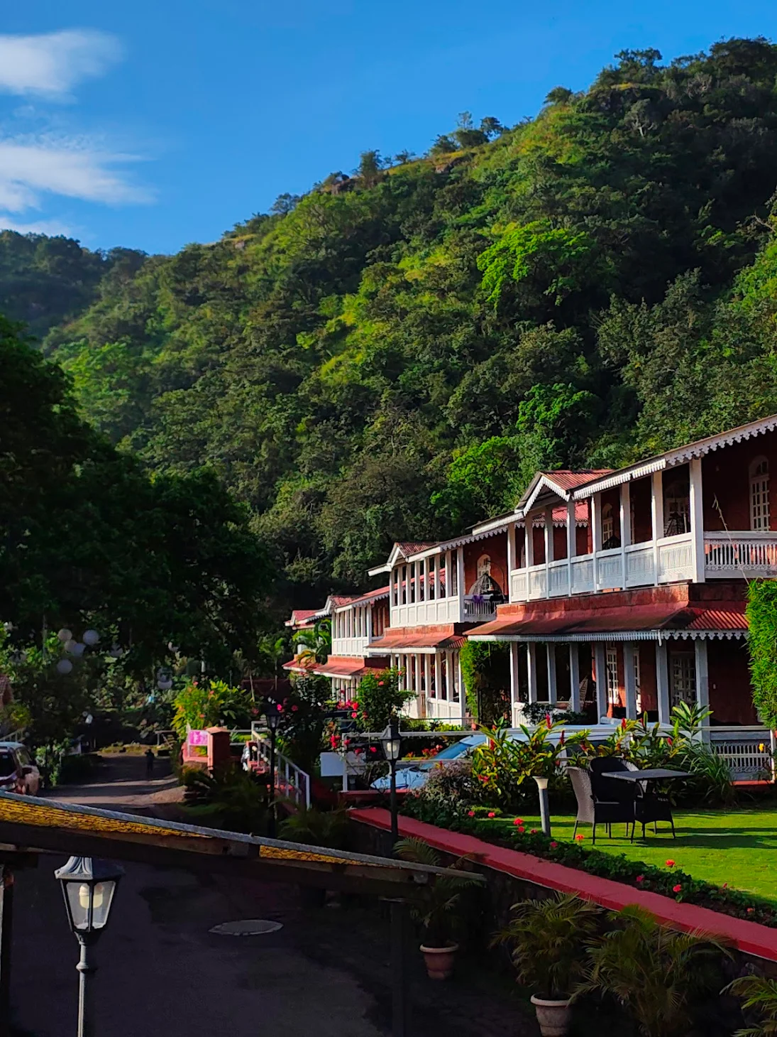 Ravine Hotel